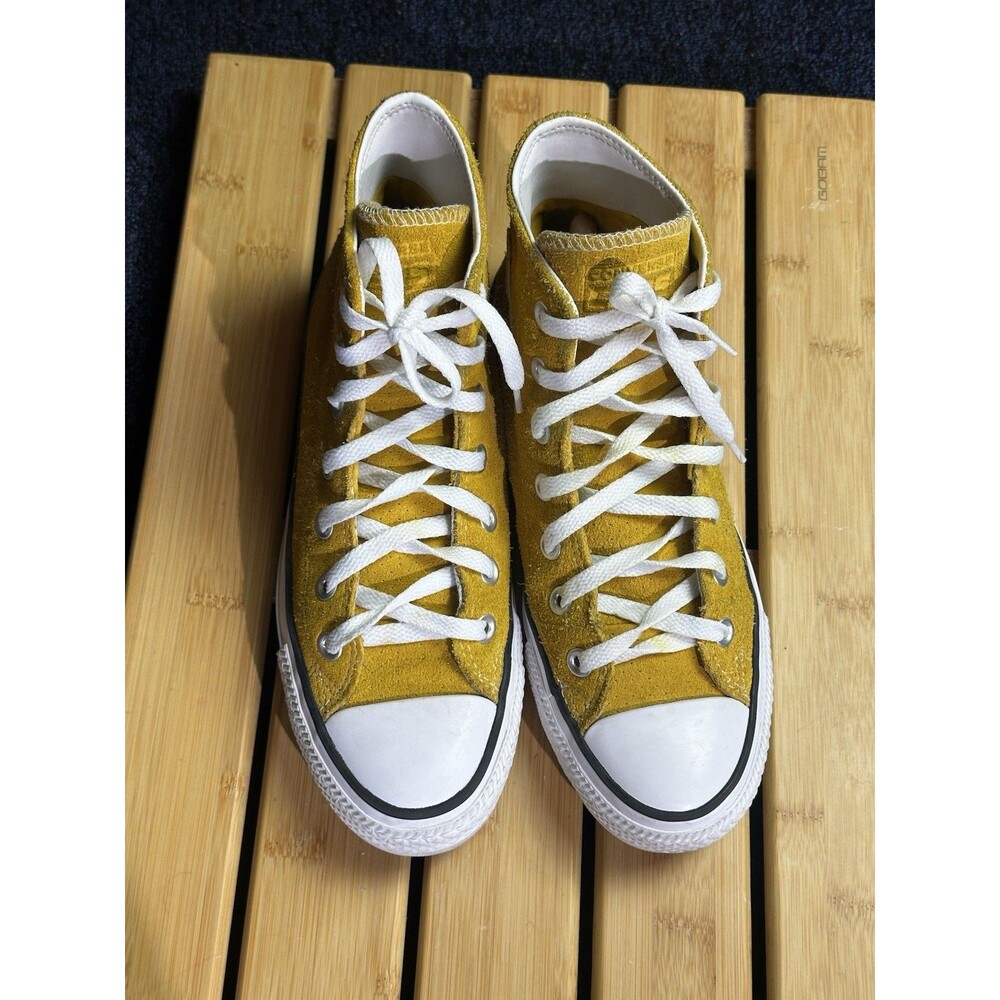 Size 7.5 Converse Chuck Taylor All Star Suede Yellow